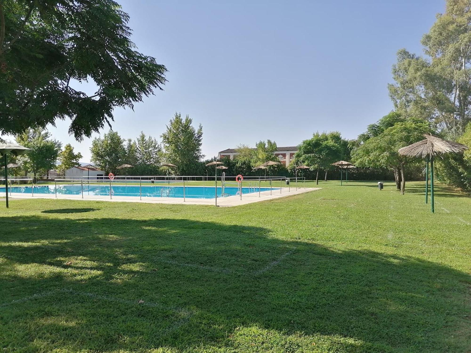 Apartamentos Turisticos Casa Morocho Alagon Del Rio 外观 照片